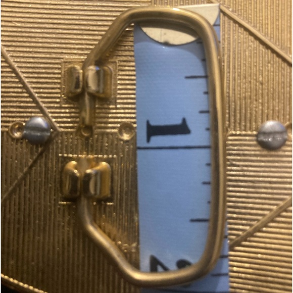 Rare Find Gold & Black Oval Shaped Floral & Leaf Design Belt Buckle - Picture 16 of 16